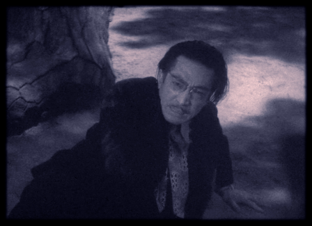 Ça t’apprendra, voyou.